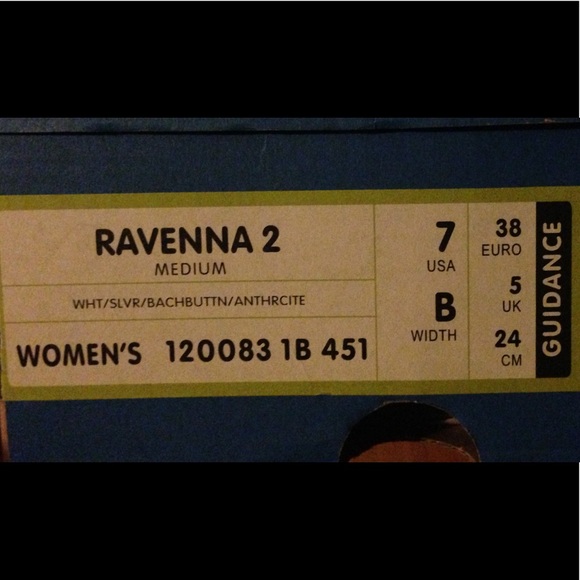 Brooks running shoes - Picture 2 of 2